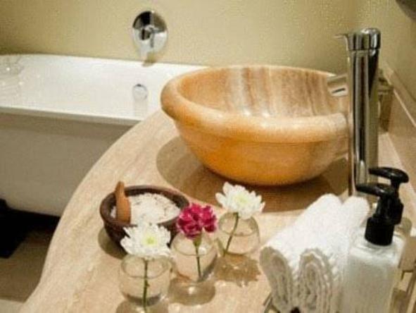Auberge Hollandaise Guest House - bathroom basin
